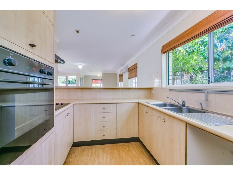 96 Queens Esplanade, Thorneside QLD 4158