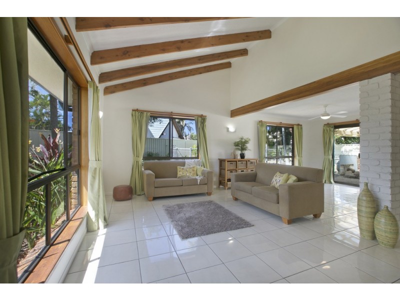 5 Moana Crescent, Birkdale QLD 4159