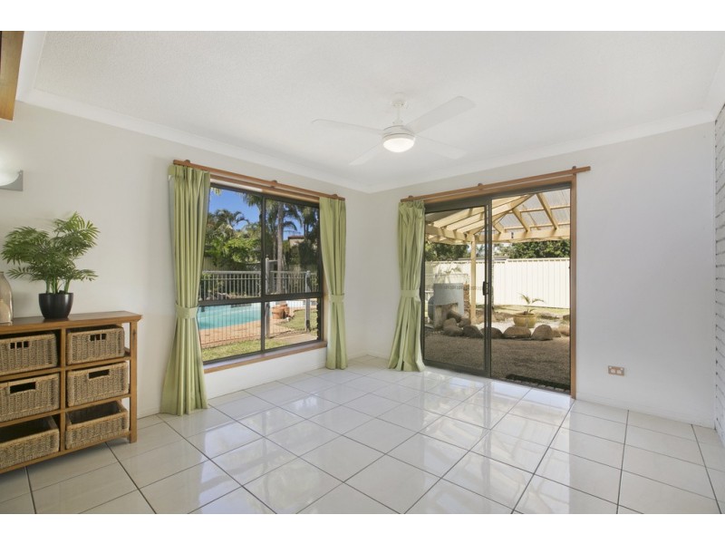 5 Moana Crescent, Birkdale QLD 4159