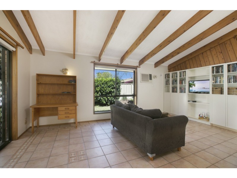 5 Moana Crescent, Birkdale QLD 4159