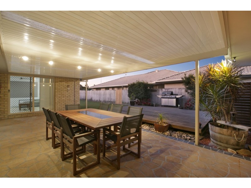 5 Sandy Drive, Victoria Point QLD 4165