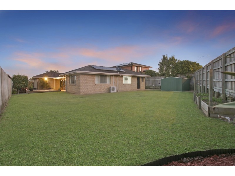 5 Sandy Drive, Victoria Point QLD 4165