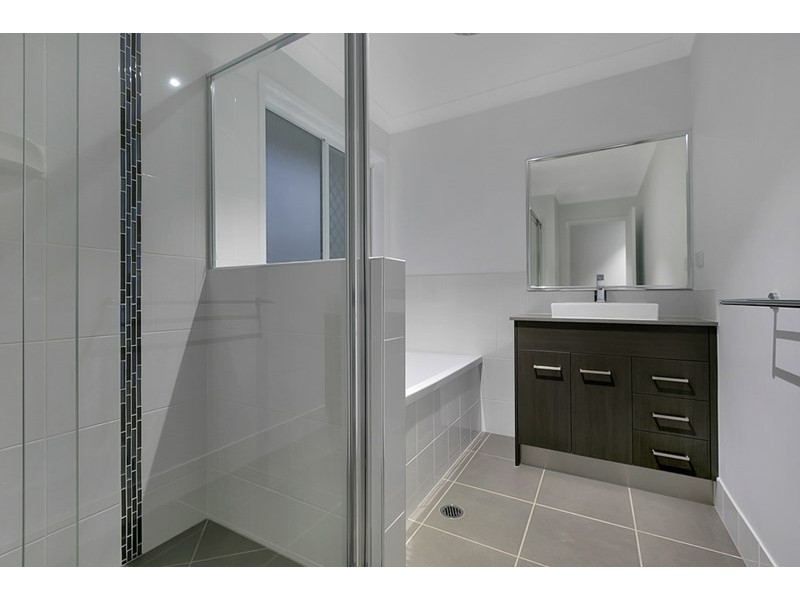 27 Fiddlewood Street, Victoria Point QLD 4165