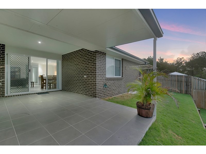 27 Fiddlewood Street, Victoria Point QLD 4165