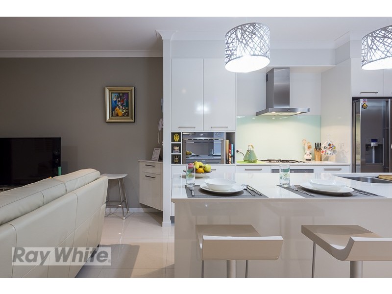 11/92-94 Sturgeon Street, Ormiston QLD 4160