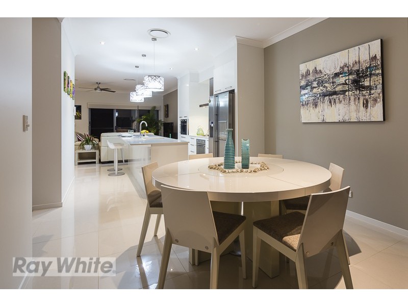 11/92-94 Sturgeon Street, Ormiston QLD 4160