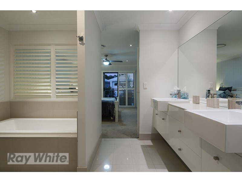 11/92-94 Sturgeon Street, Ormiston QLD 4160