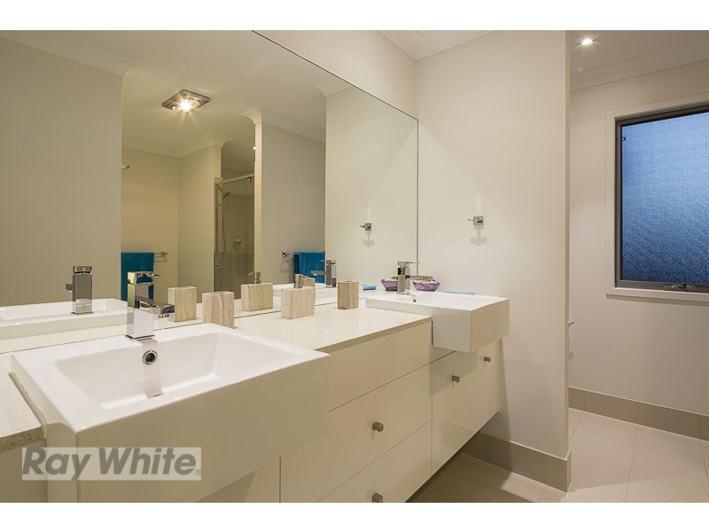 11/92-94 Sturgeon Street, Ormiston QLD 4160