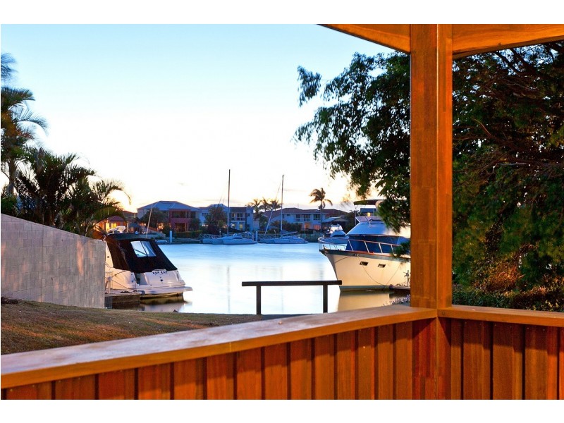 8 Paxton Street, Raby Bay QLD 4163