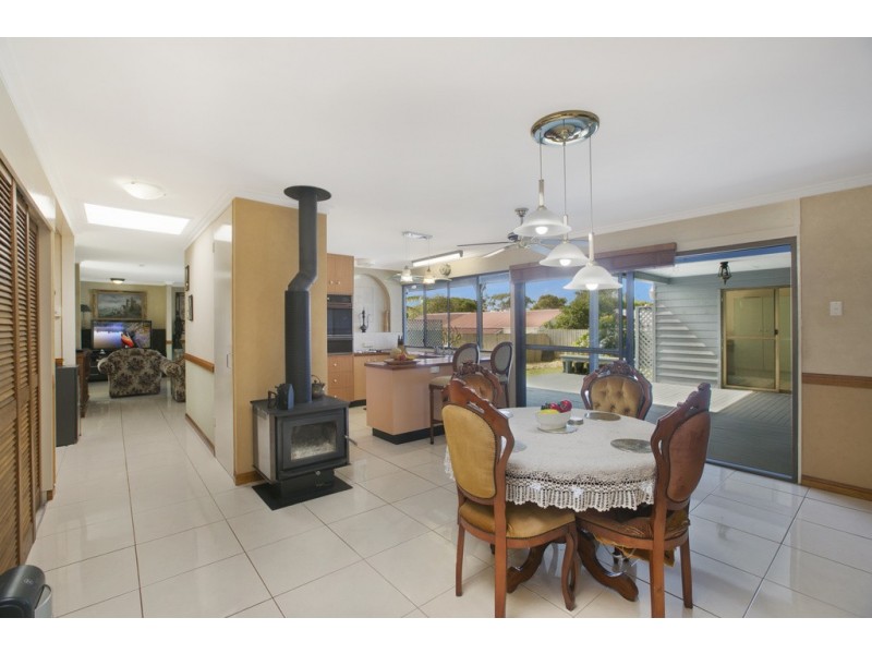 16 Wilmot Street, Victoria Point QLD 4165