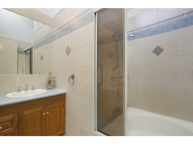 16 Wilmot Street, Victoria Point QLD 4165