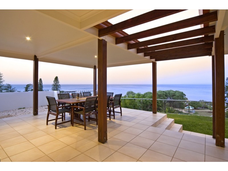 23 Main Road, Wellington Point QLD 4160