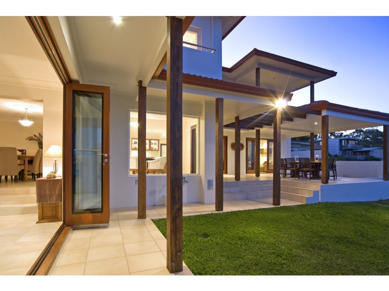 23 Main Road, Wellington Point QLD 4160