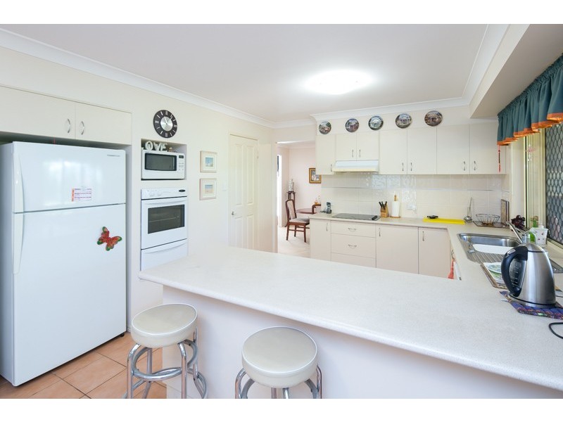 27-29 Haig Road, Birkdale QLD 4159