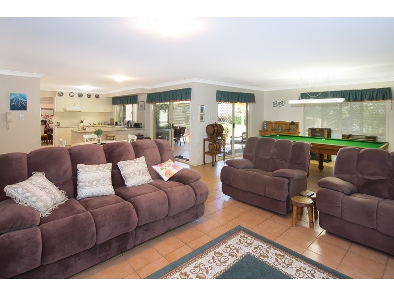 27-29 Haig Road, Birkdale QLD 4159