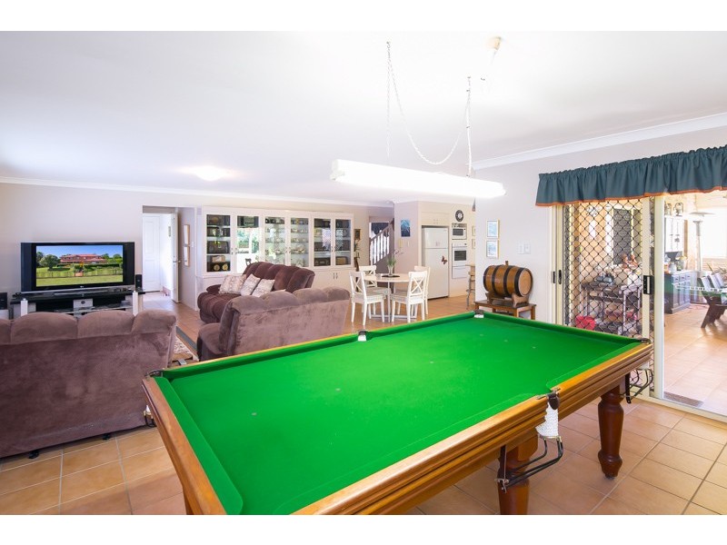 27-29 Haig Road, Birkdale QLD 4159