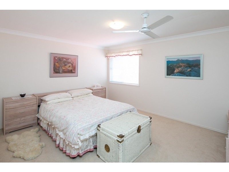 27-29 Haig Road, Birkdale QLD 4159