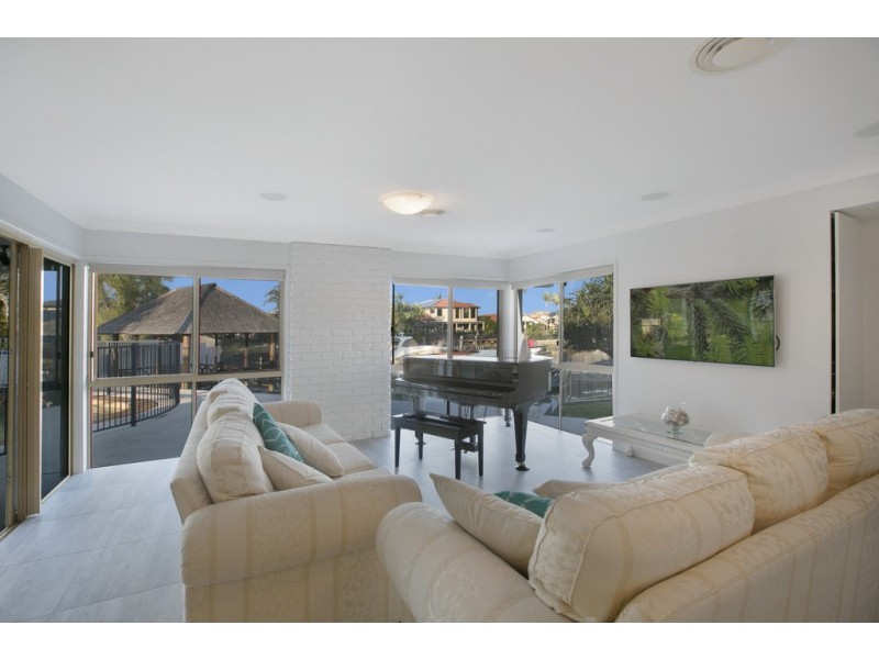 1 Keel Street, Birkdale QLD 4159