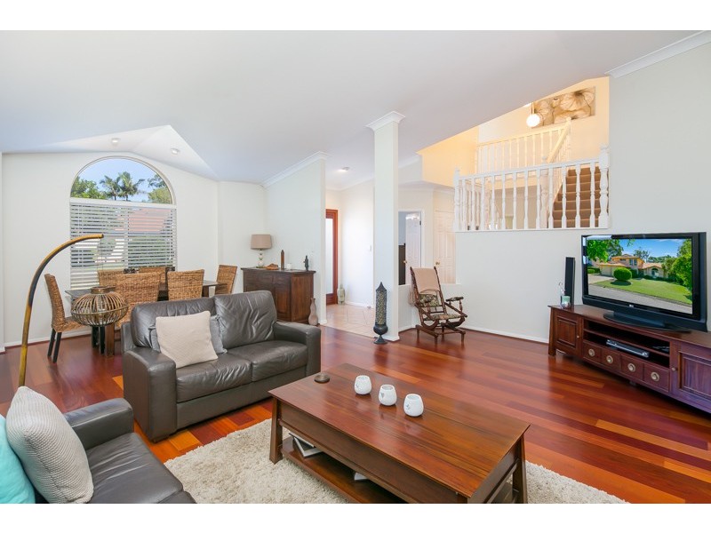 4 Blackthorne Street, Ormiston QLD 4160