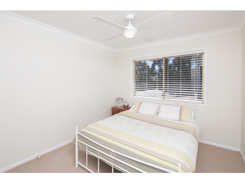 4 Blackthorne Street, Ormiston QLD 4160