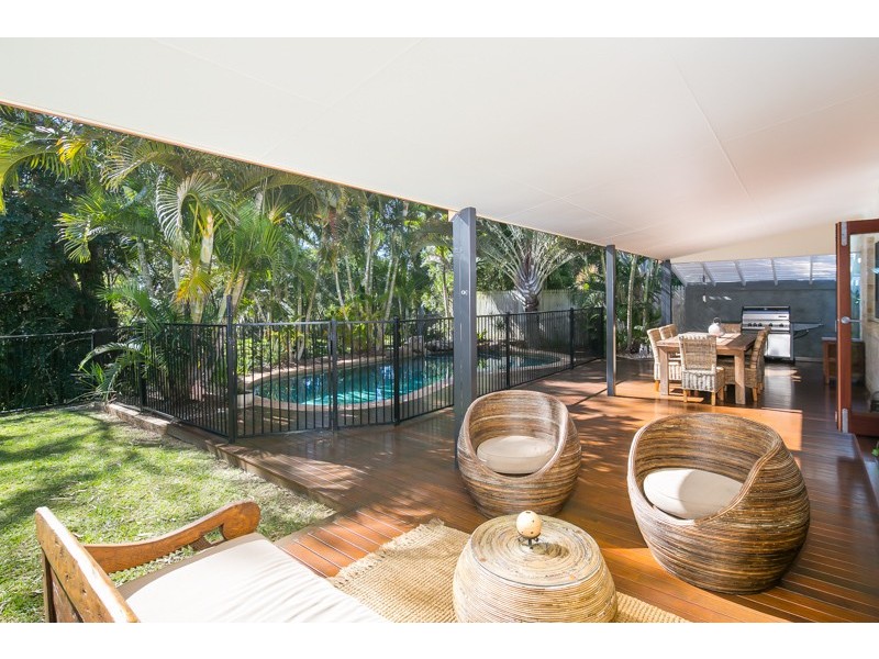 4 Blackthorne Street, Ormiston QLD 4160