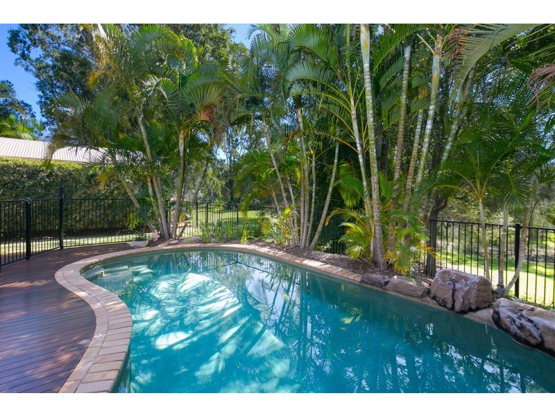 4 Blackthorne Street, Ormiston QLD 4160