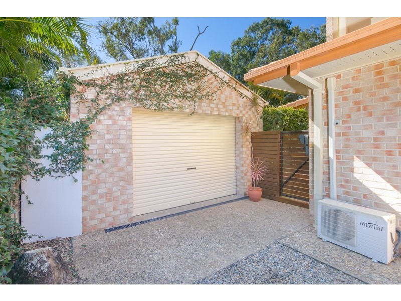 4 Blackthorne Street, Ormiston QLD 4160