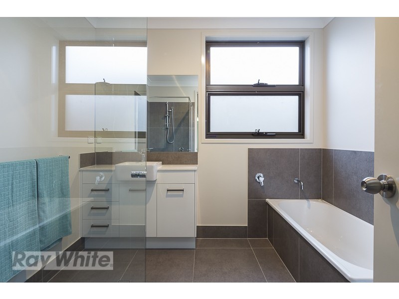 16/10-12 Bainbridge Street, Ormiston QLD 4160