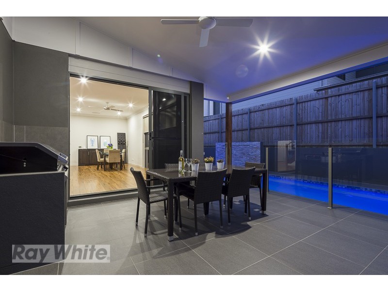 16/10-12 Bainbridge Street, Ormiston QLD 4160