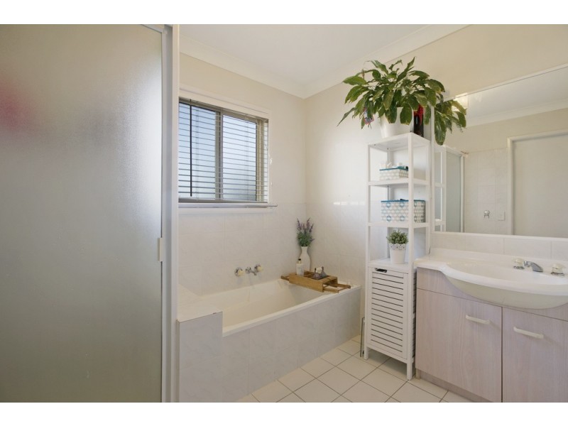 96/9 Bayside Court, Thorneside QLD 4158