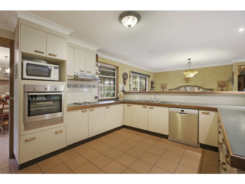 5 Mossip Court, Wellington Point QLD 4160