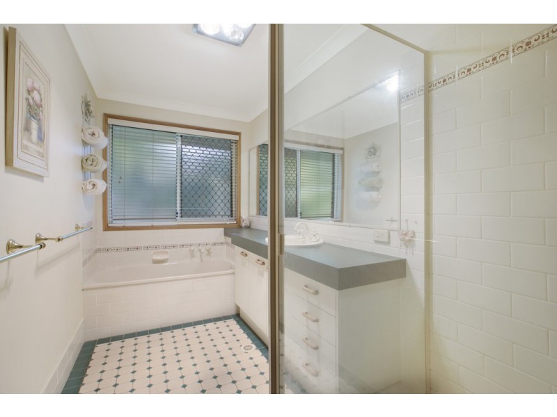 5 Mossip Court, Wellington Point QLD 4160