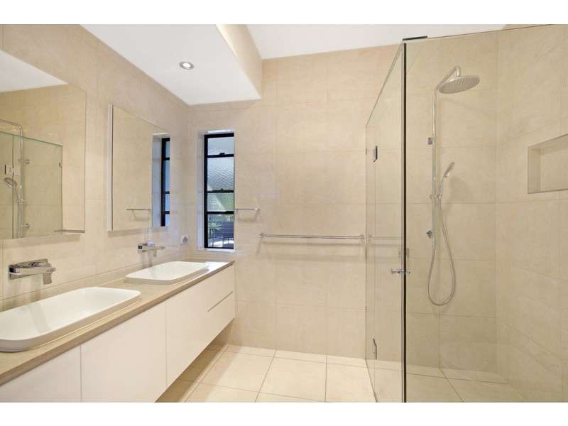 309 Avalon Road, Sheldon QLD 4157