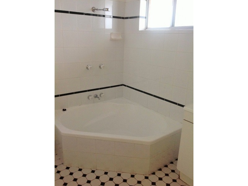 111 Thomas Street, Wellington Point QLD 4160