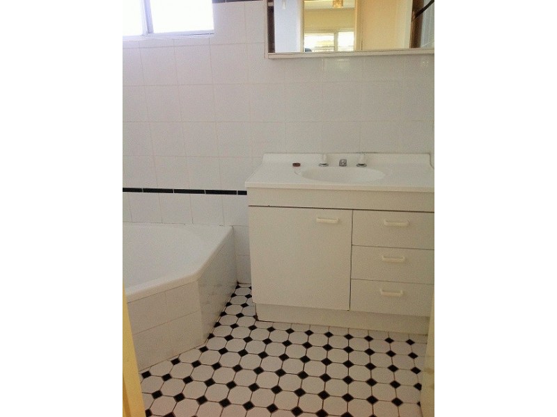 111 Thomas Street, Wellington Point QLD 4160