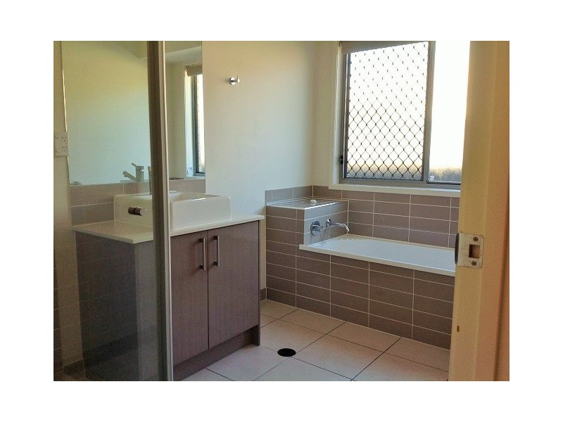 5 Francene Place, Birkdale QLD 4159