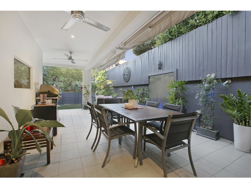 1/46 Wambool Street, Bulimba QLD 4171