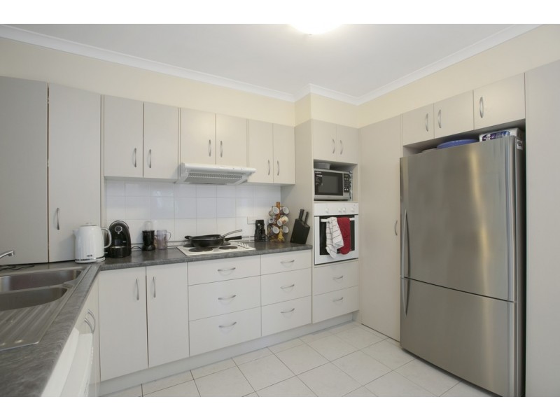 2/73 Burbank Road, Birkdale QLD 4159