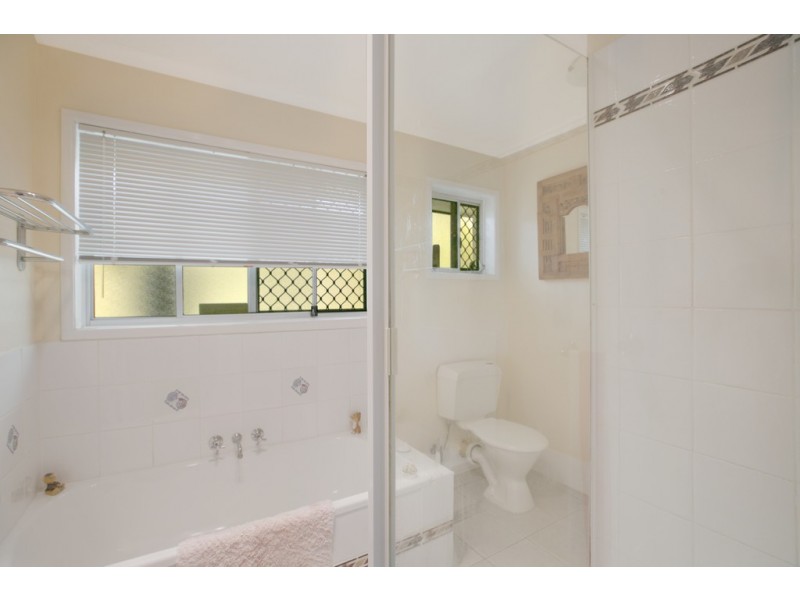 2/73 Burbank Road, Birkdale QLD 4159