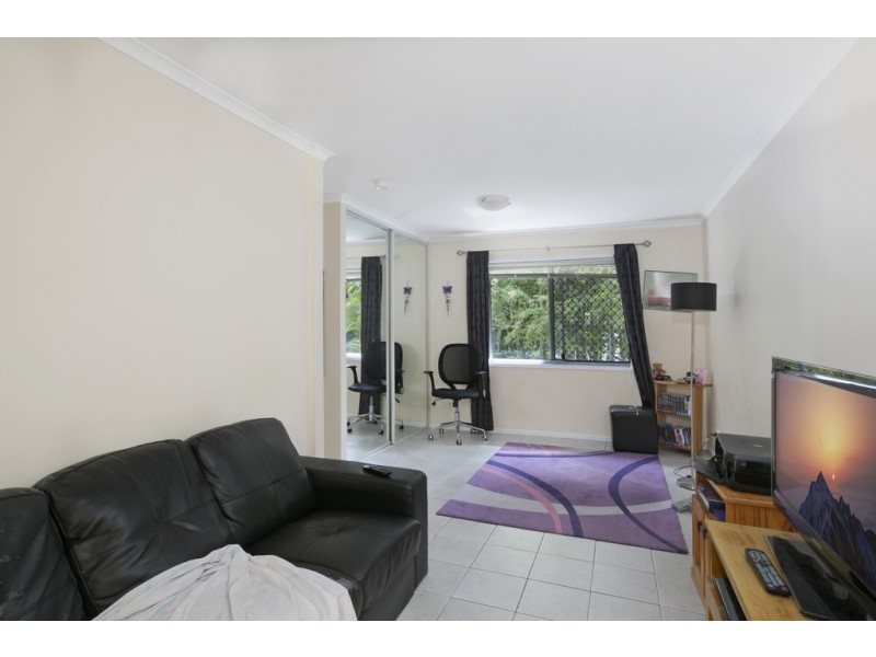 2/73 Burbank Road, Birkdale QLD 4159