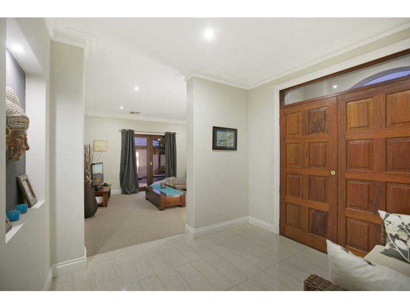 6 King Island Drive, Wellington Point QLD 4160