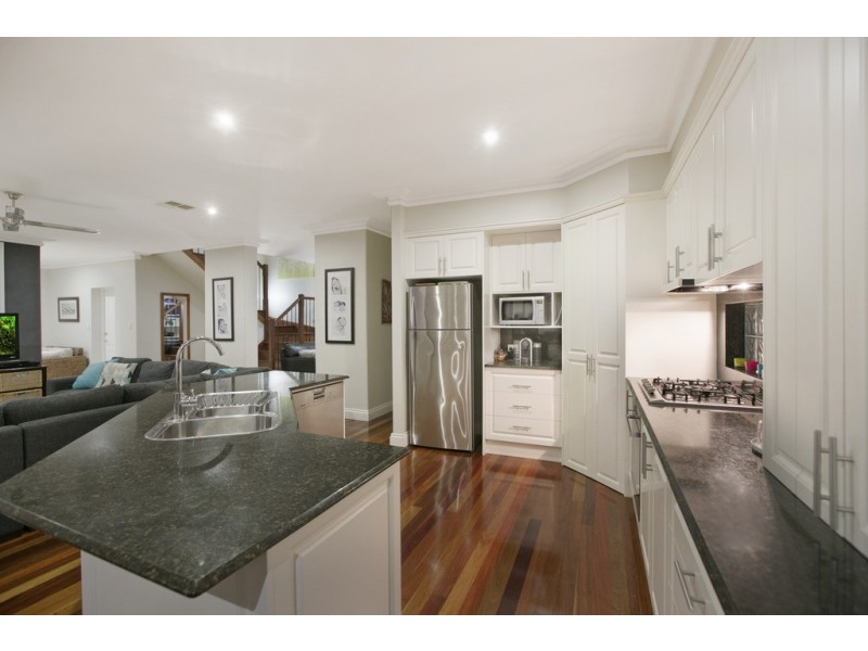 6 King Island Drive, Wellington Point QLD 4160