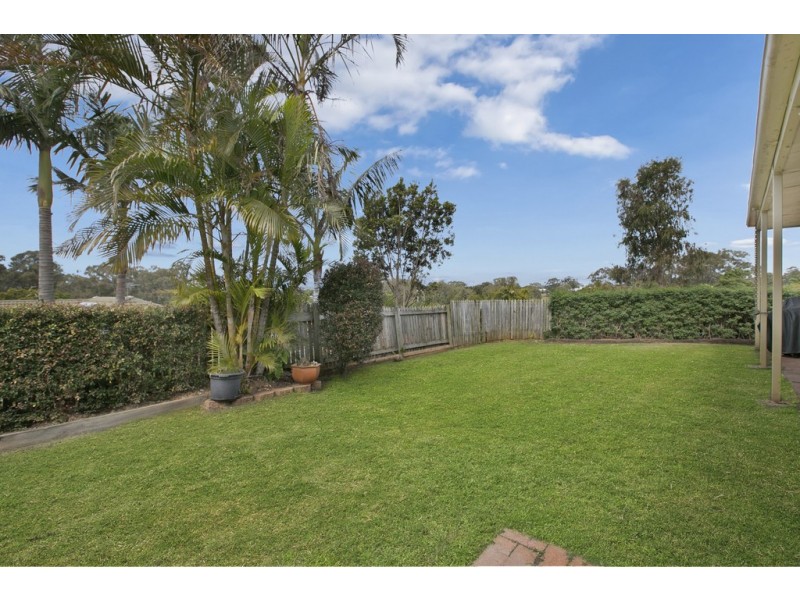 17 Manor Drive, Wellington Point QLD 4160