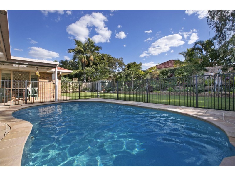 8 Bethnal Court, Wellington Point QLD 4160