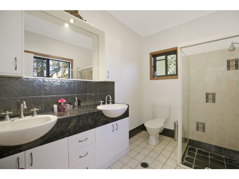 587 Main Road, Wellington Point QLD 4160