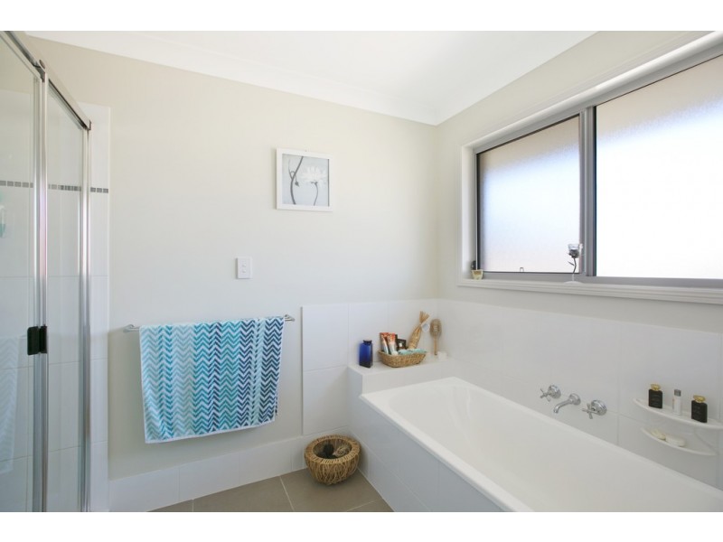 31 Schonrock Street, Wellington Point QLD 4160