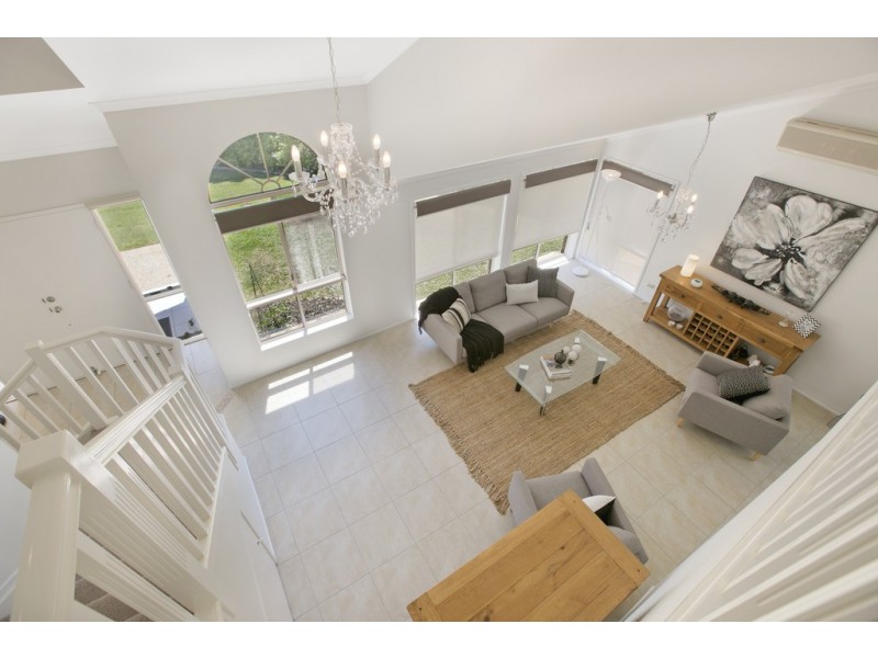 57 Holborn Crescent, Carindale QLD 4152