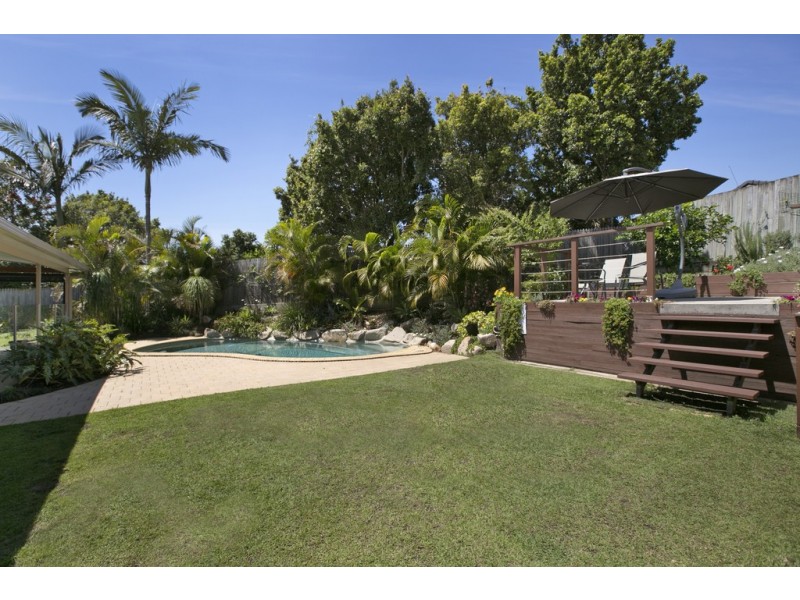 57 Holborn Crescent, Carindale QLD 4152