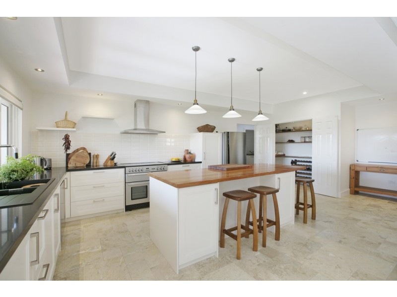 5 Cronin Drive, Wellington Point QLD 4160