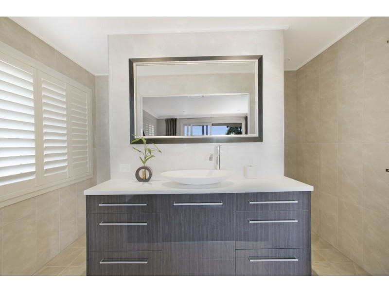 5 Cronin Drive, Wellington Point QLD 4160